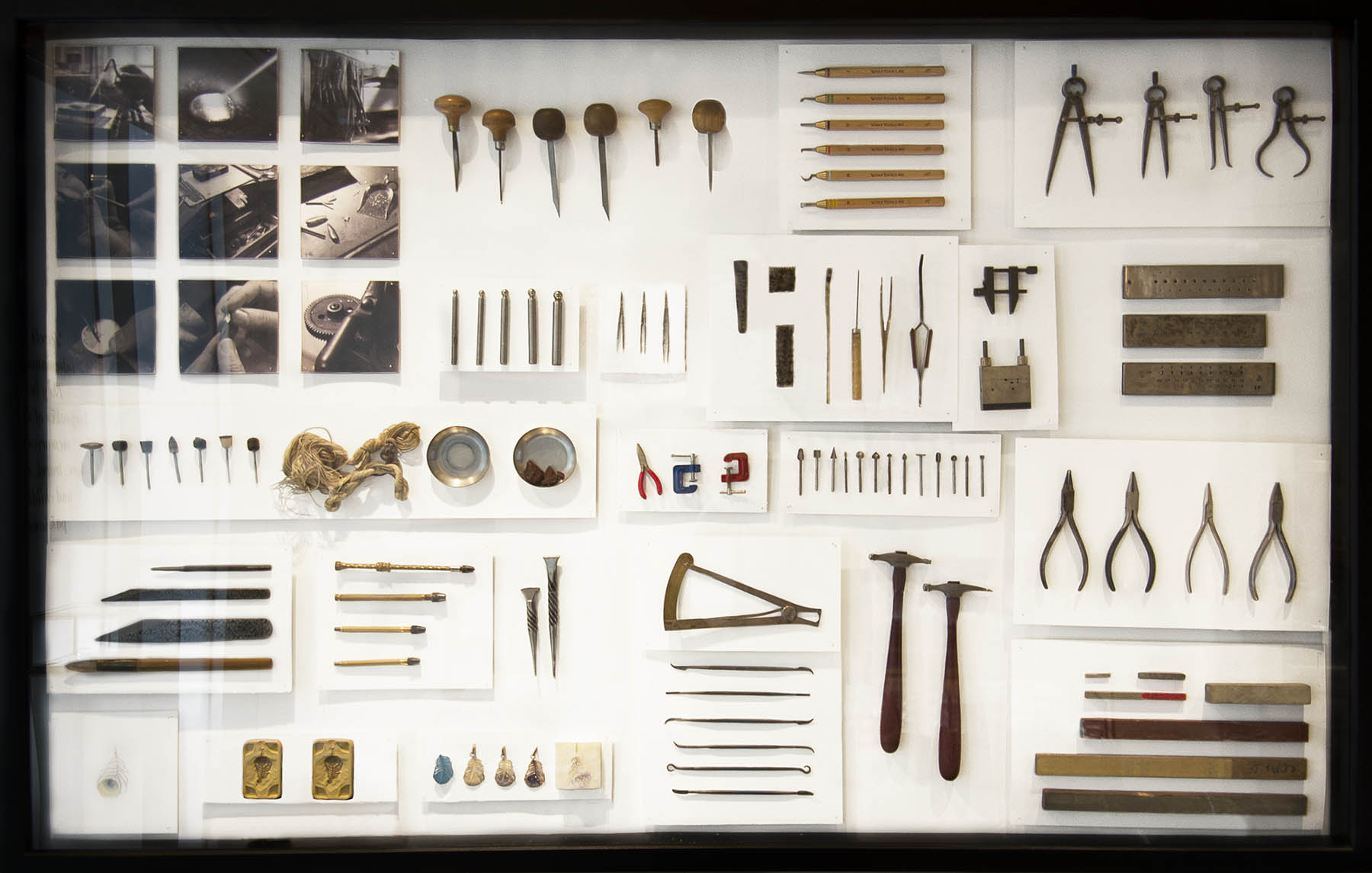 Annoushka milestones Exhibition display cabinet - Jewellery making tools