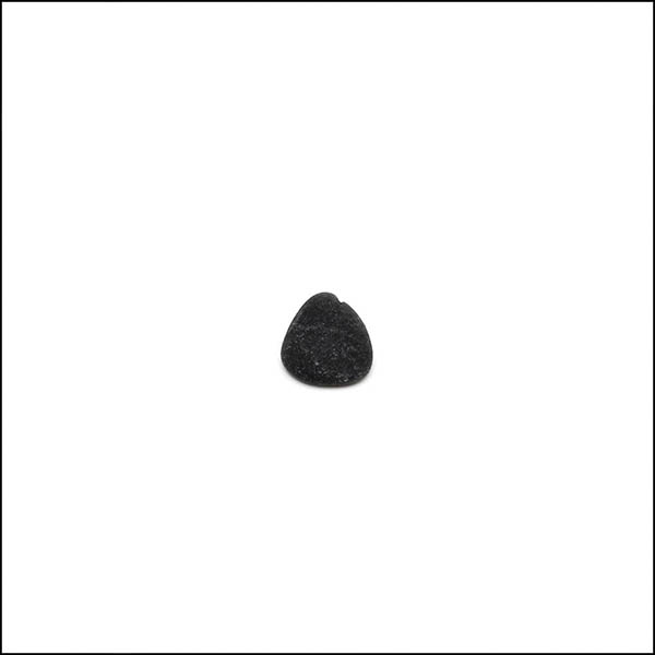 Pebble - rounded triangle, black