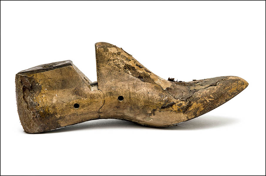 Shoe Last - Cordwainers wooden form - old, battered antique